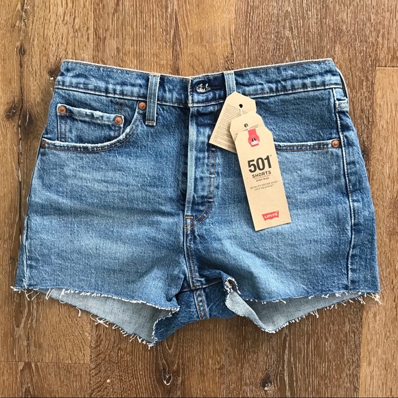 levi high waisted jean shorts